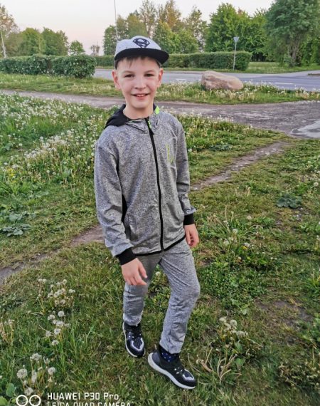 alex-450×570